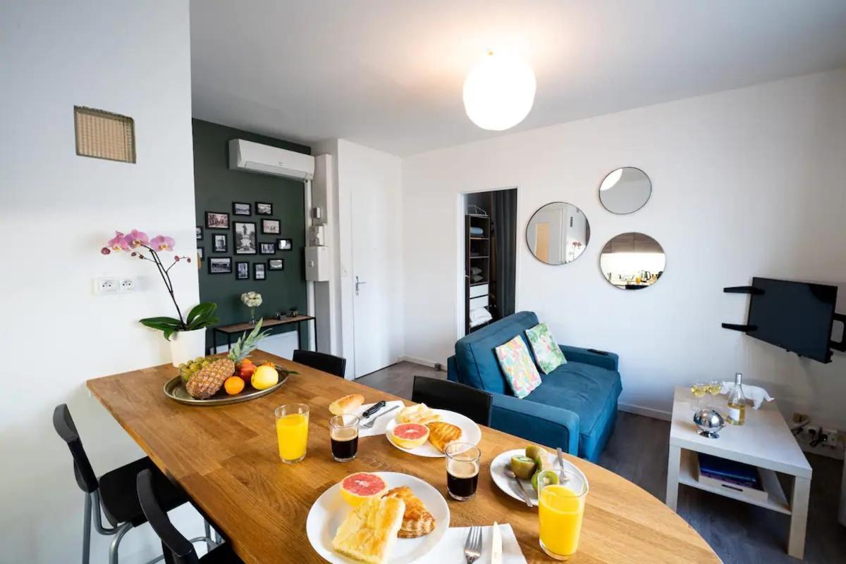 Appartement Centre Village, Clim Et Parking Gratuit Айга-Мортас Екстериор снимка