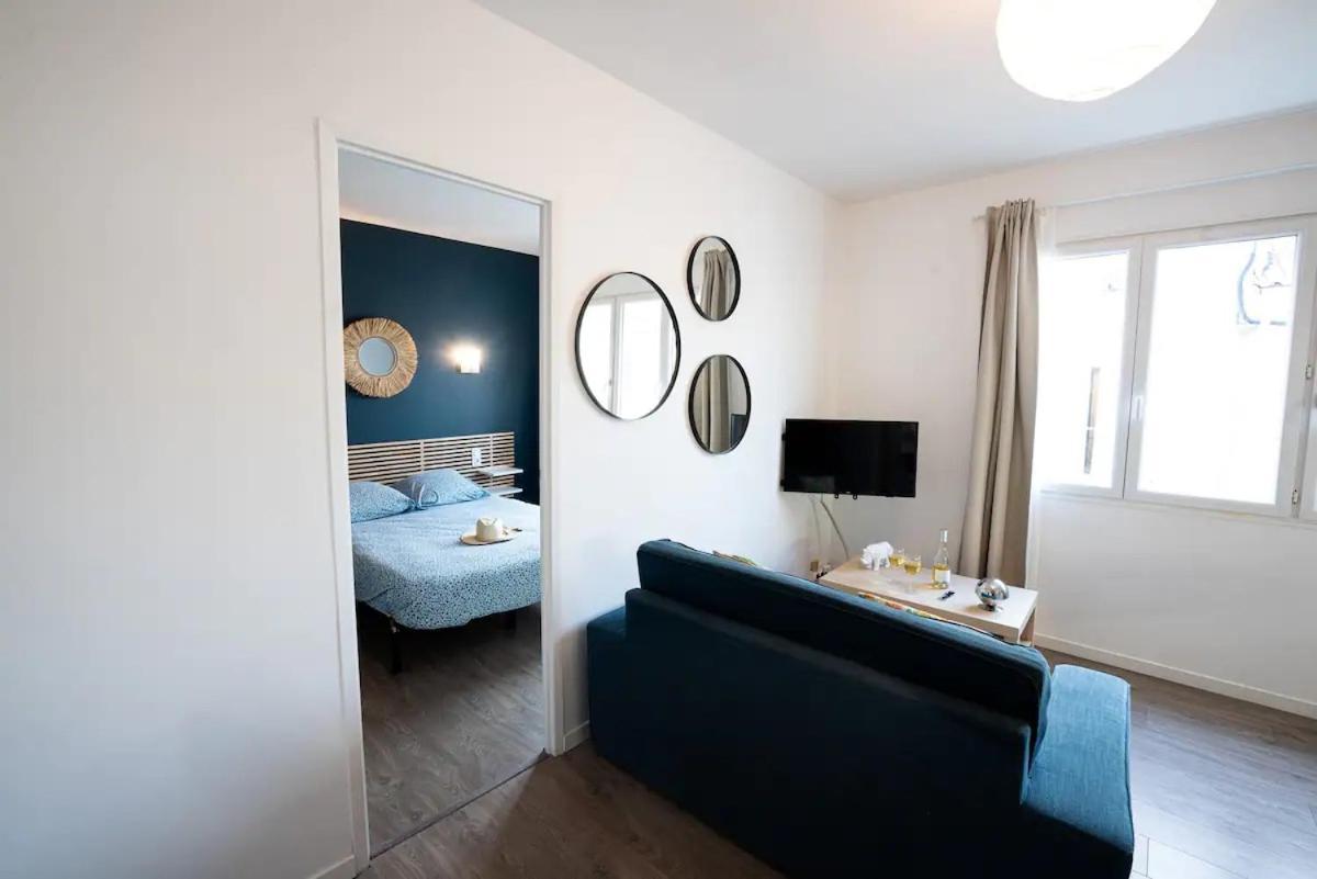 Appartement Centre Village, Clim Et Parking Gratuit Айга-Мортас Екстериор снимка